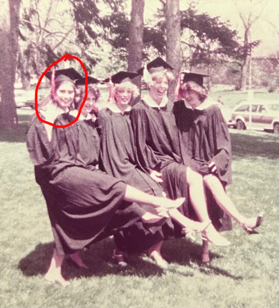 1983 Girl Grads